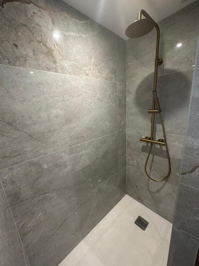 Appartement Neuf Contemporain Lourdes Exterior photo